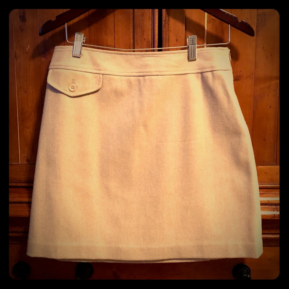 Banana Republic Size 4 Mini Skirt Heather Beige